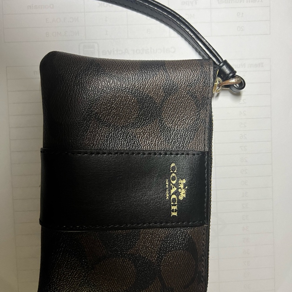Coach wristlet - Picture 2 of 3